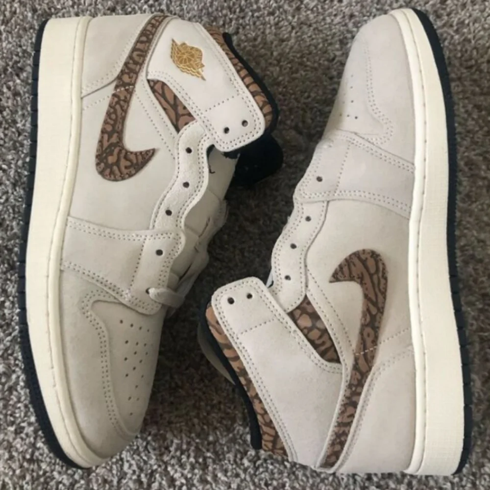 Nike Air Jordan 1 Mid SE Brown Elephant Light Sneakers 7Y